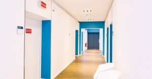 Poliklinik Ernst von Bergmann GmbH, Potsdam, Innenarchitektur, Beleuchtungskonzept, Möbelplanung, Chirurgie